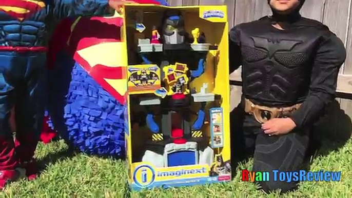 Гигантское яйцо сюрприз открываем игрушки Imaginext супермена Супергерои Бэтмен против Супермена Мощность колеса