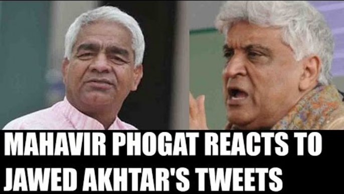 Mahavir Phogat slams Javed Akhtar for hardly literate jibe | Oneindia News