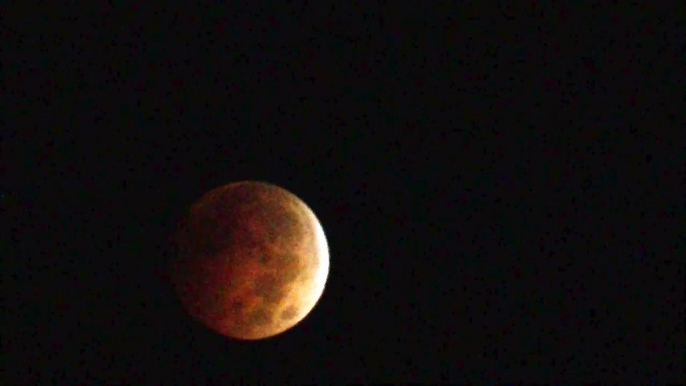 BLOOD MOON 2.0 : Rare lunar eclipse overlapping rising sun