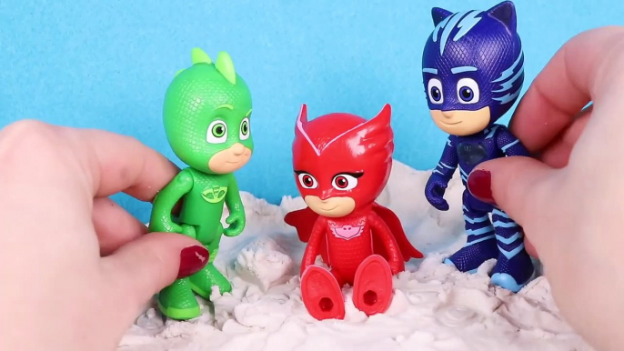 ⚡ PJ MASKS TOYS IN ENGLISH ⚡ PJ Masks go to the Beach _ PJ Masks Toys English-nJZLjIlWQwA