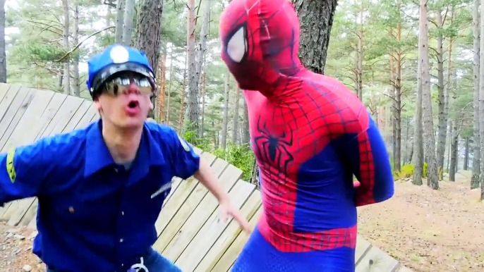 Spiderman vs Harley Quinn! Spiderman Arrested w/ Treasure! Superhero in Real Life ft Froze