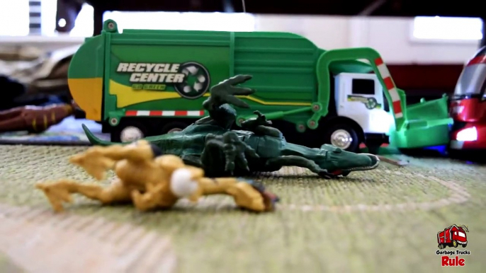 Garbage Truck Videos For Children l TOY TRUCK BATTLE Jumping Ramps l Garbage Trucks Rule-SL