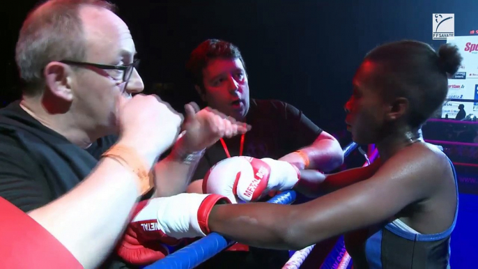 SAVATE BOXE FRANCAISE - FINALES ELITE A 2017 -  Cat.F48 : Chloé NANDI vs Capucine AGARD