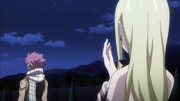 Lucy abraza a Natsu (Fairy Tail S2 Ep