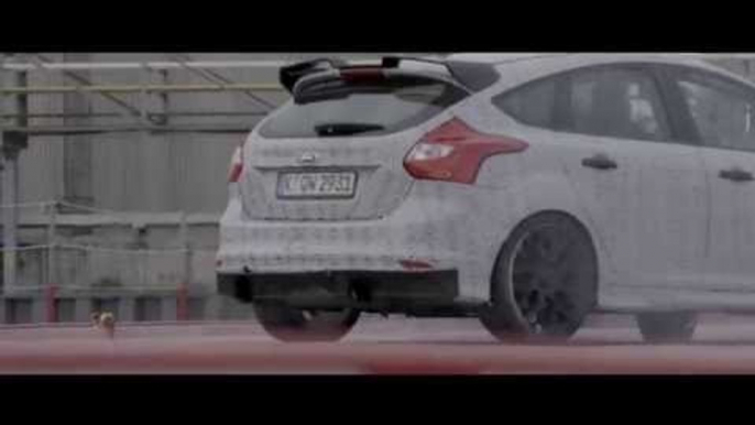 El Ford Focus RS 2015 conducido por Ken Block