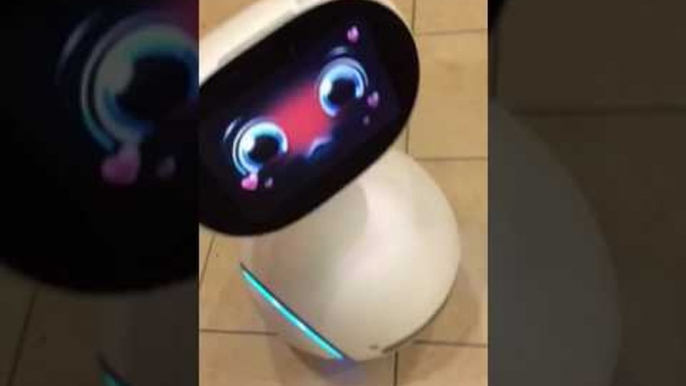 הרובוט אוהב אותי❤❤❤