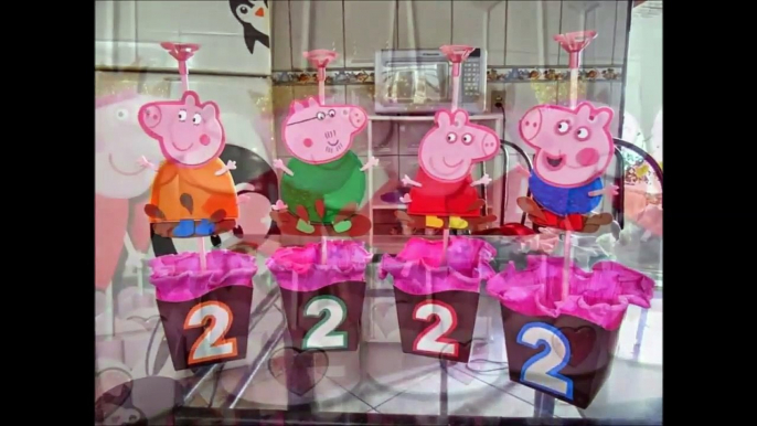 Festa Peppa Pig- bolo fake%2C centros de mesa e lembrancinhas