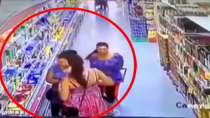 Women Caught on Stealing 2017! GIRLS GET CAUGHT STEALING ON CAMERA 2017 ! Thieves Caught On Camera-KsN5