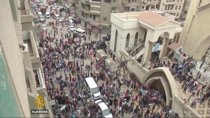 Funerals held for victims of Egypt church bombings