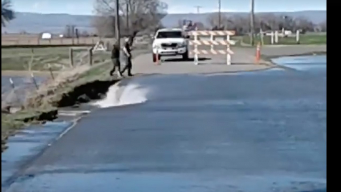 Big Wood River Overflows, Flooding Gooding, Idaho