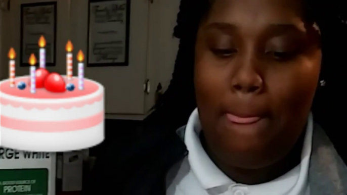 JUST A QUICK HAPPY BIRTHDAY TO KAYLA_ BIRTHDAY CAKE _MUKBANG _ EATING SHOW-2E