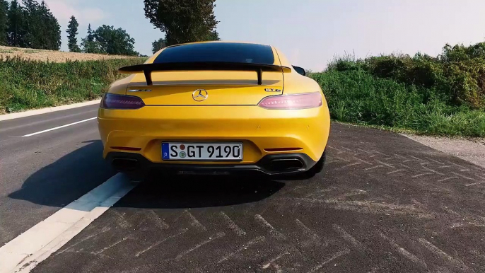 Mercedes AMG GT S Coupe FULL REVIEW & test drive (2017)-l