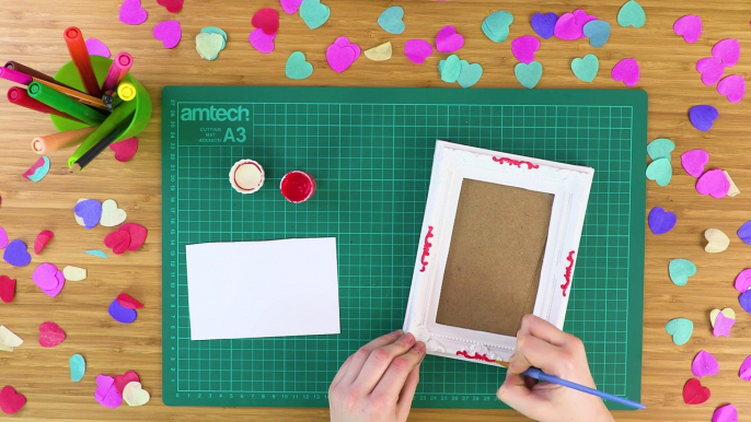 How To Make a Cute Picture Frame for Valentine's Day ❤ Valentines Craft Ideas  _  Crafty Kids-t