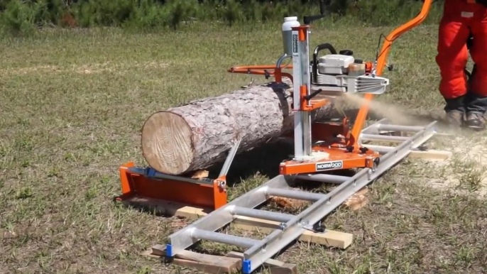 Portable Chainsaw Sawmill