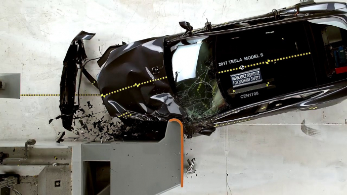 2017 Tesla Model S small overlap IIHS crash test