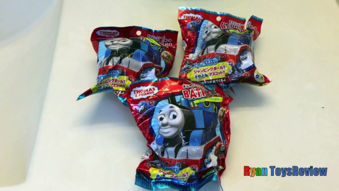 Des balles bain des voitures Japonais jouets les trains Disney surprise mcqueen mater thomas ryan toysre