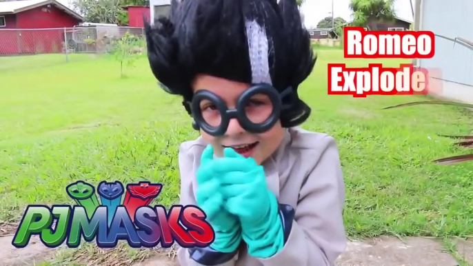 PJ MASKS IRL DEAD IN LOVE with OWLETTE Catboy & Gekko Superheroes Fight Over Owlette