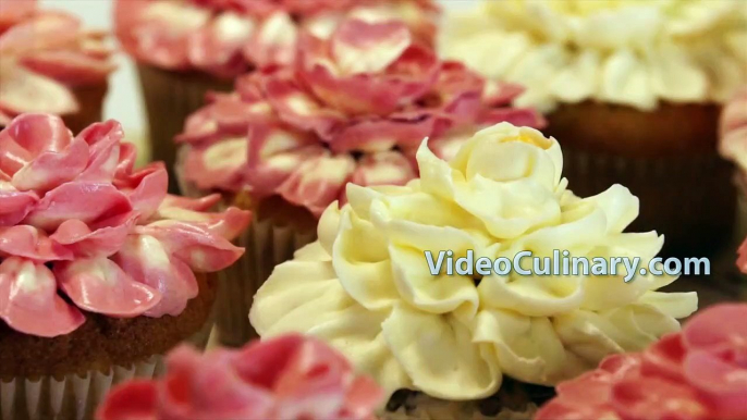 How To Make Buttercream Flowers Trailer - Full Recipe Coming Up Soon!-77b