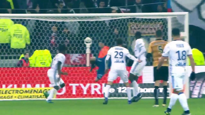 Compilation des plus beaux arrêts d'Anthony Lopes gardien de l'OL