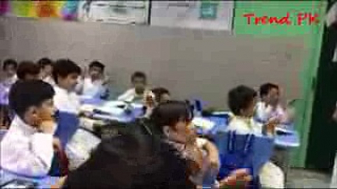 wah g  wah Kia andaz hai Teaching ka...wah ustaad g wah(240p)