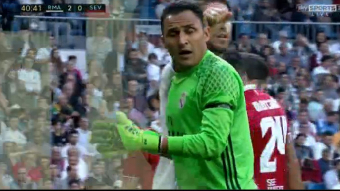 Keylor Navas Incredible Save HD - Real Madrid 2-0 Sevilla - 14.05.2017