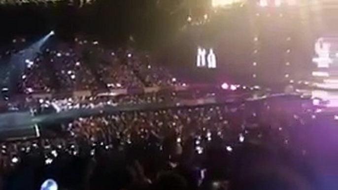 [FANCAM] BTS THE WINGS TOUR HONG KONG 2 FANS SINGING BEAUTIFUL 2!3!