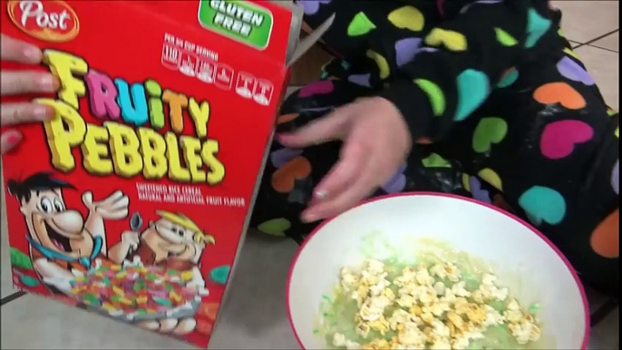 Bad Baby Chef Victoria Cooking Fail Green Slime Pancakes Annabelle Daddy Toy Freaks