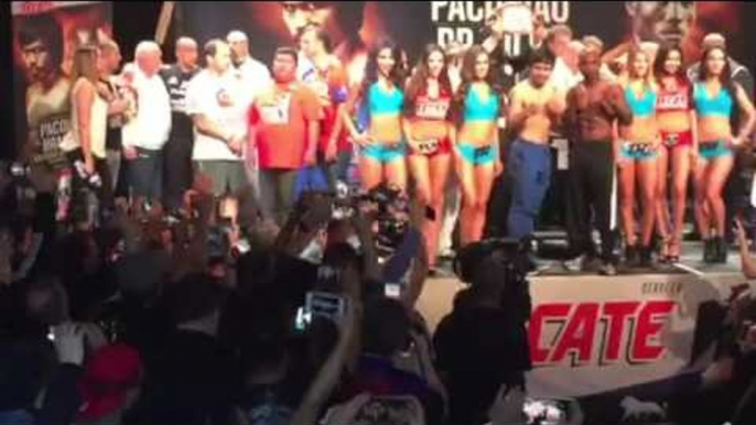 Pacquiao vs Bradley 3 faceoff at weigh in - EsNews Boxing