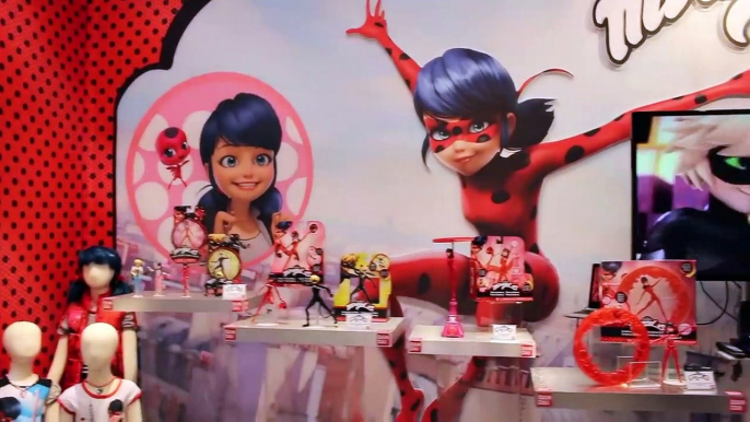 MIRACULOUS LADYBUG & CAT NOIR Dolls & Toys Ladybug Anime Toy Fair 2016 Bandai-rGSw7a