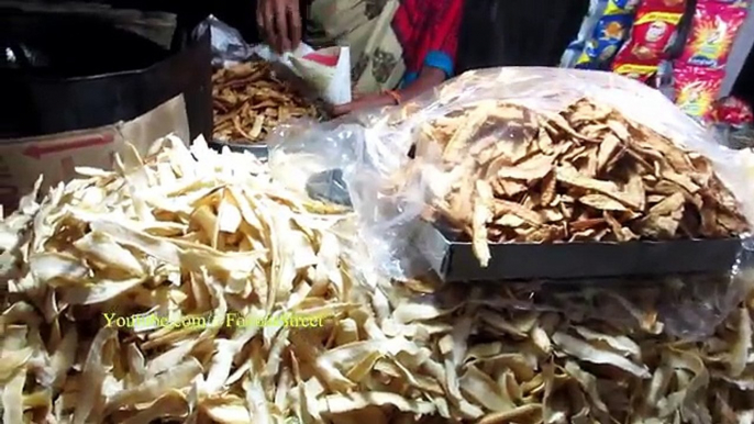 Banana Chips in Marina Beach - Indian Street Food Chennai - Street Food India - Food Street