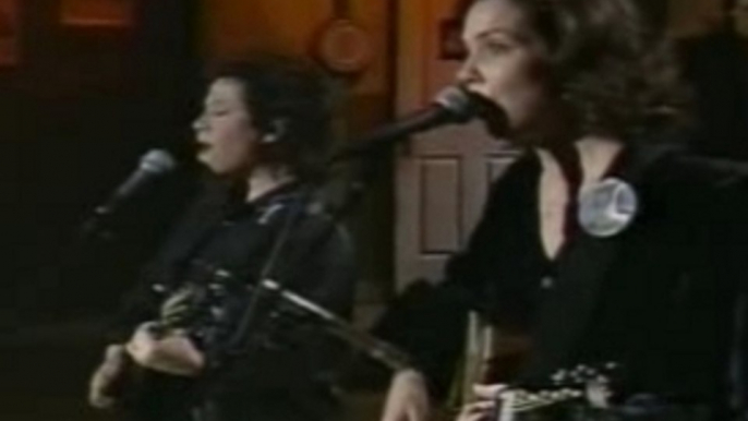 Janis Ian & Nanci Griffith - This Old Town - AMS 1993.dkly`