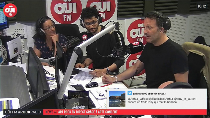 La radio OUI FM en direct vidéo /// La radio s'écoute aussi avec les yeux (3115)