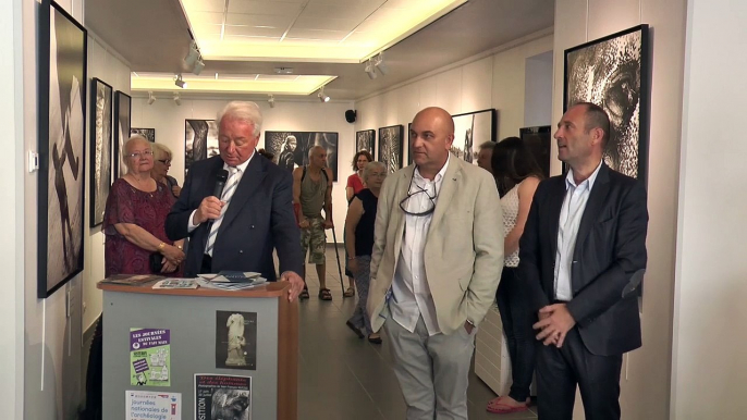 Alpes de Haute-Provence : L'exposition photo "Des éléphants et des hommes" jusqu'au 30 juillet à la galerie Domnine de Sisteron