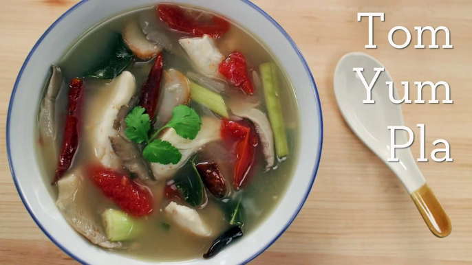Tom Yum Soup w  Fish Recipe ต้มยำปลา - Hot Thai Kit