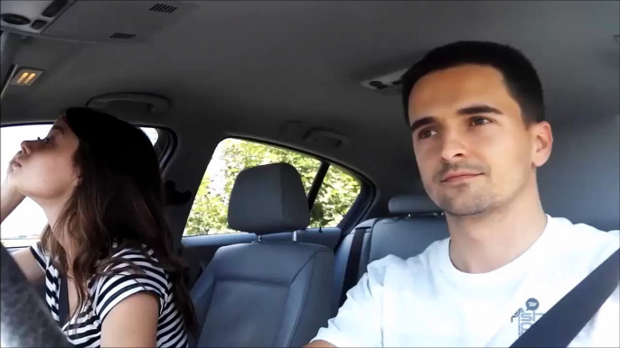 La meilleur blague à faire à votre copine qui se maquille en voiture!