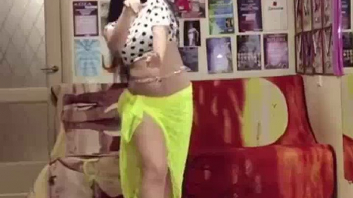 Very Hot Muja HD 2017 In Home  2017 Best Bollywood Indian Wedding Dance Performance By Young Girls HD PAKISTANI MUJRA DANCE Mujra Videos 2017 Latest Mujra video upcoming hot punjabi mujra latest songs HD video songs new songs