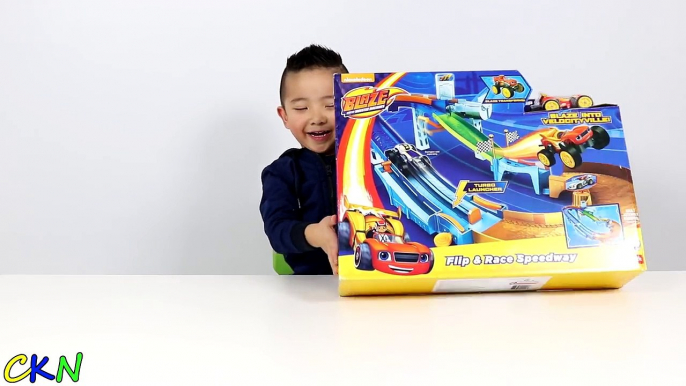 BLAZE And The Monster Machines Toy Unboxing Flip & Race Speedway Ckn Toys