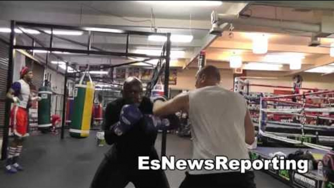 TMT Boxing Star Lanell Bellows does 21 min of mitts last min of workout EsNews Boxing