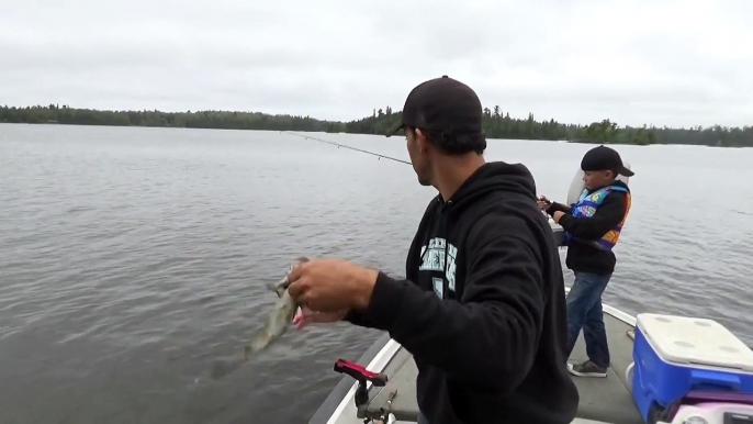 Nightcrawlers Wacky Style for Smallmouth Bass Fishing