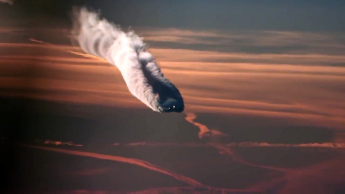 Ce pilote de ligne voit un avion arriver droit sur lui... Impressionnant