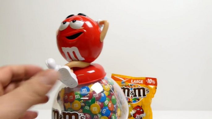 M&Ms Gumball Machine - Candy Dispenser - Red M&Ms XMAS Edition ガムボールマシーン