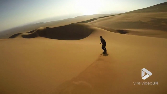 Faire du surf dans les dunes de sables... Magnifique