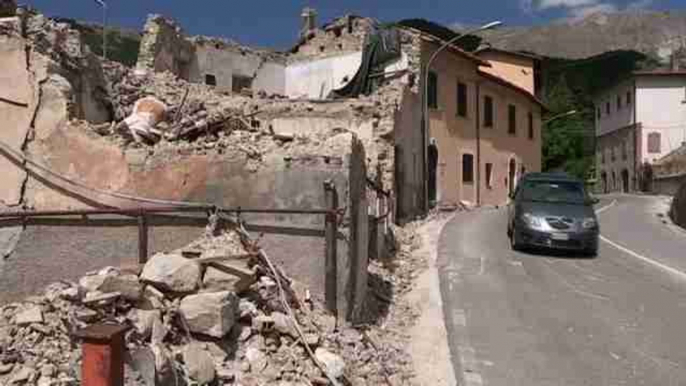 Italy earthquake victims still waiting for towns to be rebuilt one year on