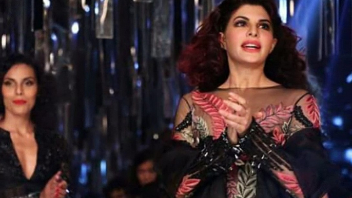 Jacqueline Fernandez and Aditya Roy Kapur walk the ramp for Manish Malhotra