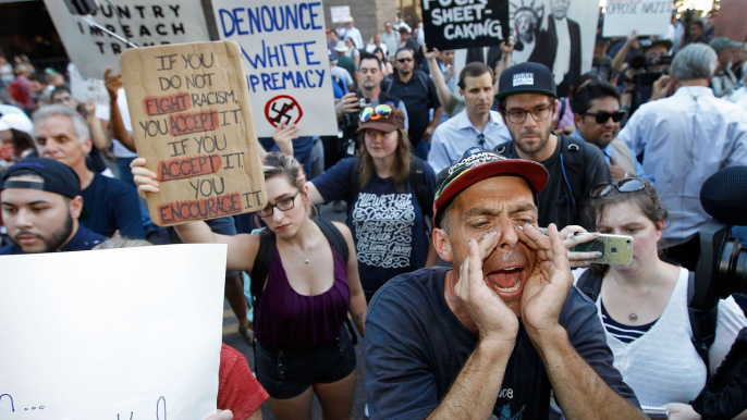 Trump’s Phoenix rally draws fervent support and protest