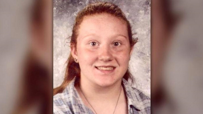 15-Year-Old Girl Dies Suddenly, Then Family Writes Obituary Calling Out Those Responsible