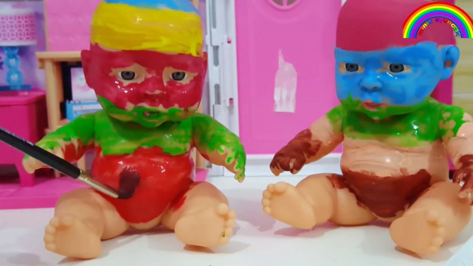 Harika Kanatlar oyuncak bebeklera boyama yapıyor super wing paint baby dolls 슈퍼윙스 페인트 아기 인