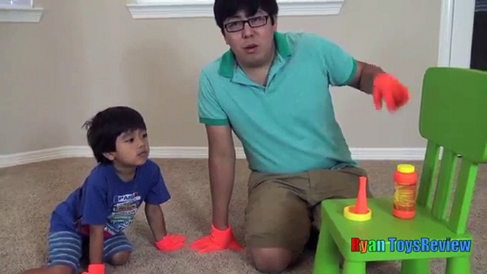 Un et un à un un à bulles la famille amusement amusement Jongler enfants la magie Magie ne dans aucun sur vu jouets la télé pop ryan toysreview