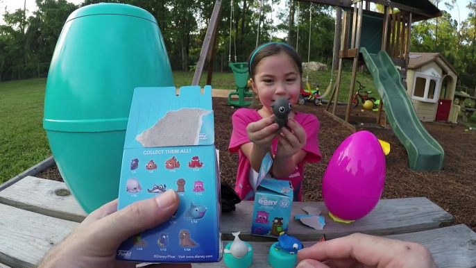 HUGE FINDING DORY SURPRISE EGGS + Playing with Bubbles + Disney Finding Dory Surprise Toys