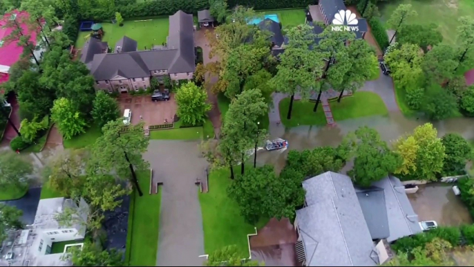 Kevin Hart Donates $25,000 To Hurricane Harvey Victims, Challenges Other Celebrities To Do the Same